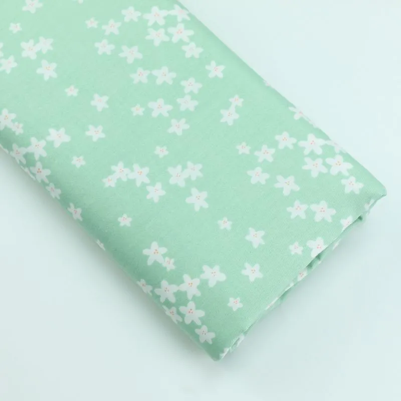 ผ้าคอตตอน 100% ทอทวิล หน้ากว้าง1.6 เมตร พิมพ์ลายดอกไม้เล็กๆ ลายB-green ✿ cute -248