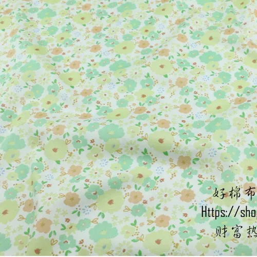 ผ้าคอตตอน 100% ทอทวิล หน้ากว้าง1.6 เมตร พิมพ์ลายดอกไม้เล็กๆ ลายgreenflower cute-247