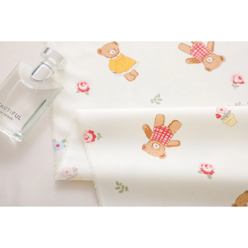 ผ้าาคอตตอน 100% คอตตอนทอทวิล ผ้าหน้ากว้าง 1.6 เมตร ลาย Hello sweet bear ลายHello sweet bear