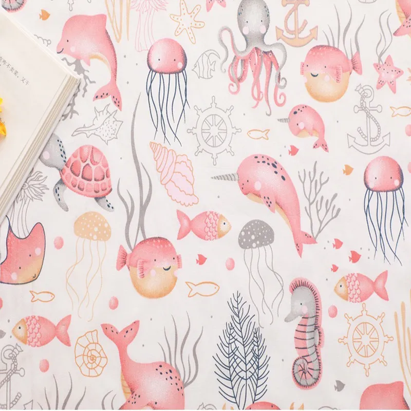 ผ้าคอตตอน 100% ทอทวิล ผ้าเมตร หน้ากว้าง1.6 เมตร ลายไดโนเสาร์ ลายปลา ทะเล ลายPink fish-566