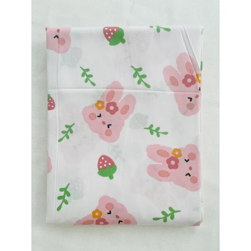 ผ้าคอตตอน 100% ทอทวิล ผ้าเมตร พิมพ์ลายดอก ลายหมี หน้ากว้าง2.35 เมตร 93 นิ้ว ลายกระต่ายสตอเบอร์รี่