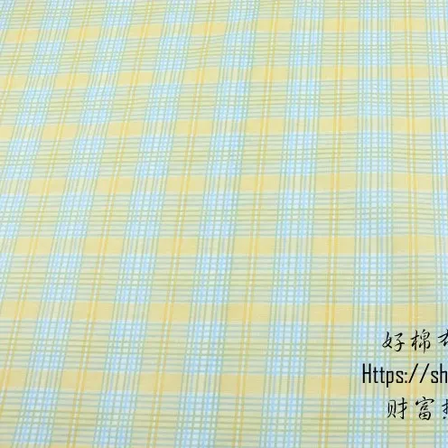 ผ้าคอตตอน 100% ทอทวิล ผ้าเมตร พิมพ์ลายดอกไม้ หน้ากว้าง2.35 เมตร ลายตารางเหลืองเขียว-511