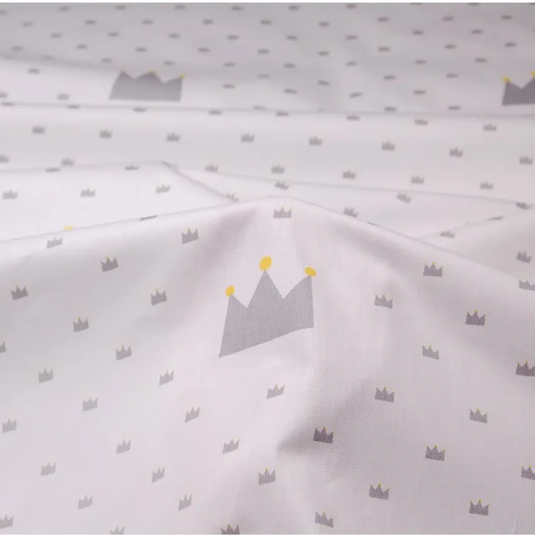 ผ้าคอตตอน 100% ทอทวิล ผ้าเมตร ลายดาว ลายมงกุฏ ลายกราฟฟิค  หน้ากว้าง1.6 เมตร ลายมงกุฏเทา-24