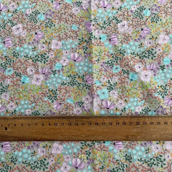ผ้าคอตตอน poplin พิมพ์ลายดอกไม้ ลายกระต่าย ข้าวปั้น ลายดอกม่วงพื้นเทา-418