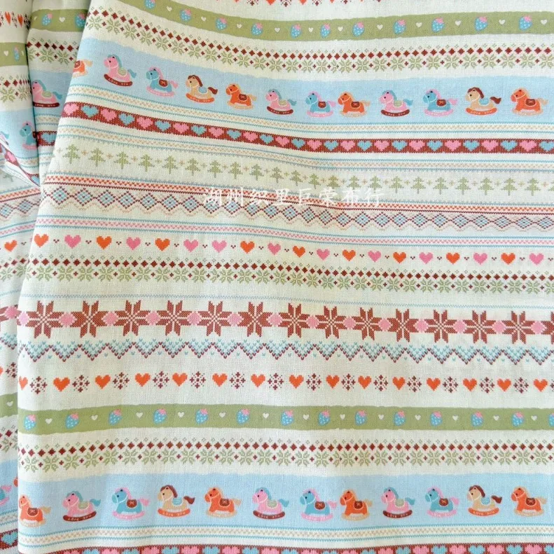 Srikharm Brand ขายผ้าเมตร ผ้าคอตตอน poplin พิมพ์ลายม้าโยก ผ้าหน้ากว้าง 145 เซนติเมตร หรือ 55 นิ้ว ผ้านิ่ม ยับยาก ลายชัด ลายม้าโยกริ้วต้นไม้