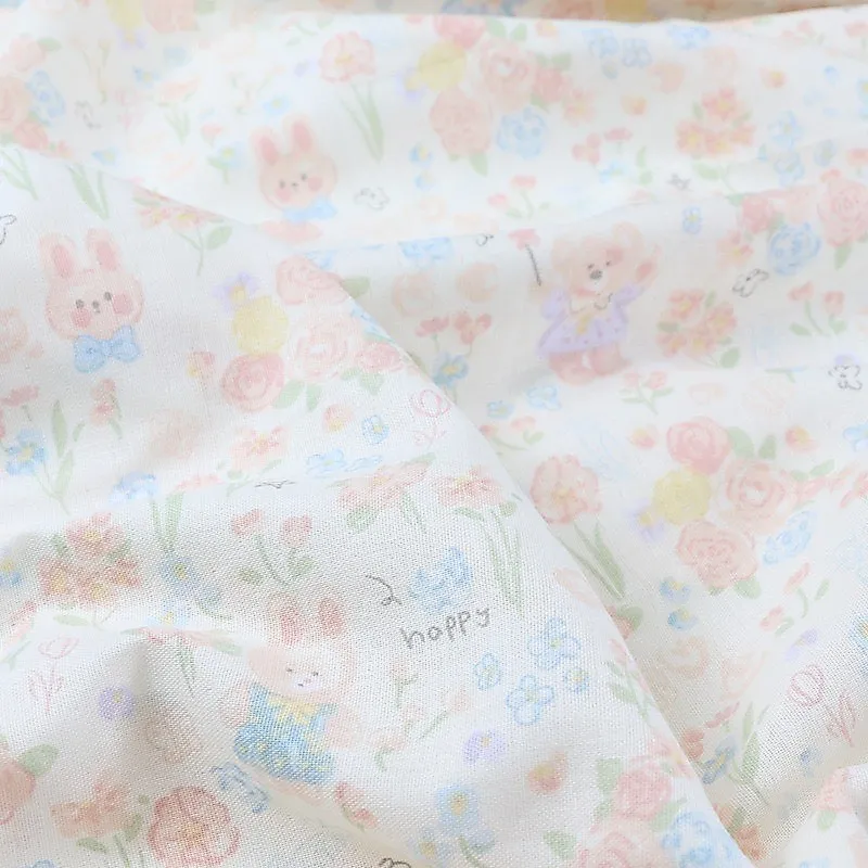 ผ้าคอตตอน 100%  ผ้าเมตร หน้ากว้าง 2.5 เมตร 98 นิ้ว ลายกระต่ายกับหมีในทุ่งดอกไม้ เหมาะนำไปทำผ้าอ้อม ผ้าห่อตัวเด็กแรกเกิด รูปที่ 2