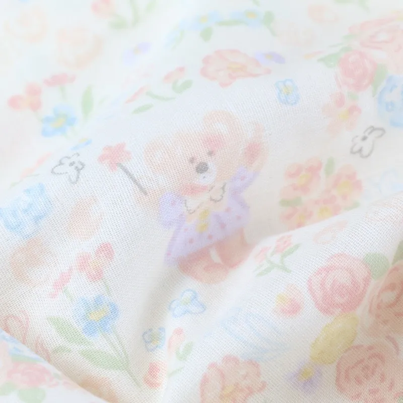 ผ้าคอตตอน 100%  ผ้าเมตร หน้ากว้าง 2.5 เมตร 98 นิ้ว ลายกระต่ายกับหมีในทุ่งดอกไม้ เหมาะนำไปทำผ้าอ้อม ผ้าห่อตัวเด็กแรกเกิด รูปที่ 3