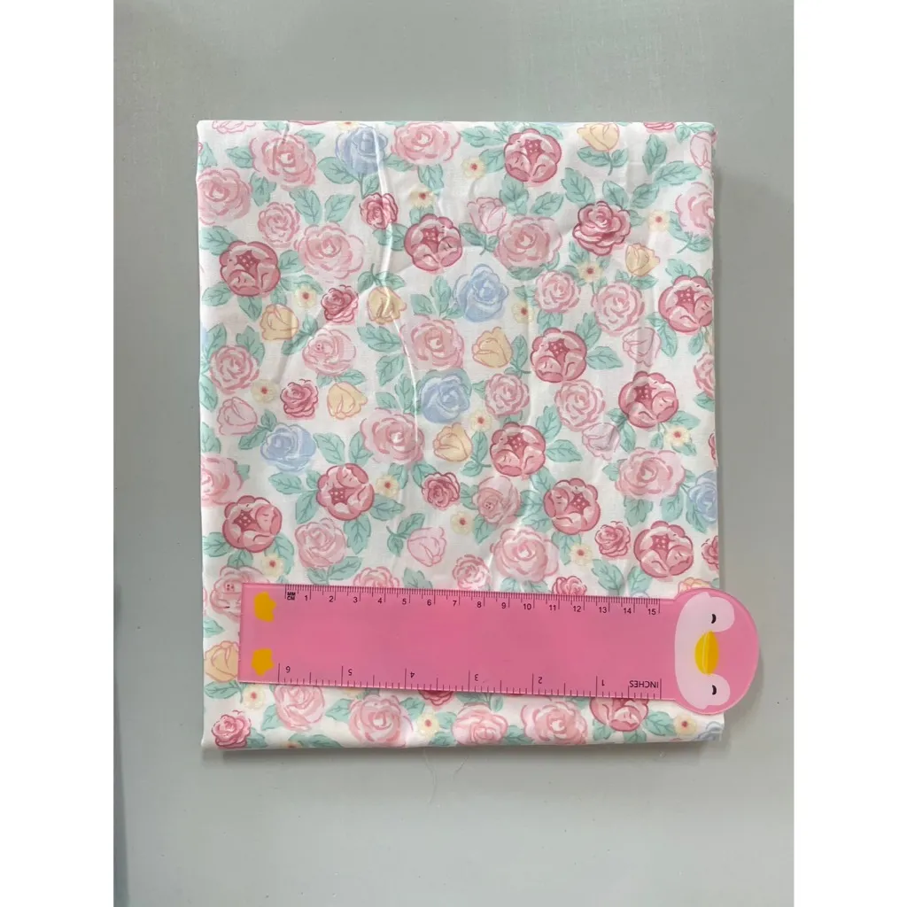 ผ้าคอตตอน 100% ทอทวิล ผ้าเมตร  หน้ากว้าง 1.60 เมตร ลายกุหลาบ Rose cute ลายสก็อตขาวพื้นเขียว รูปที่ 5