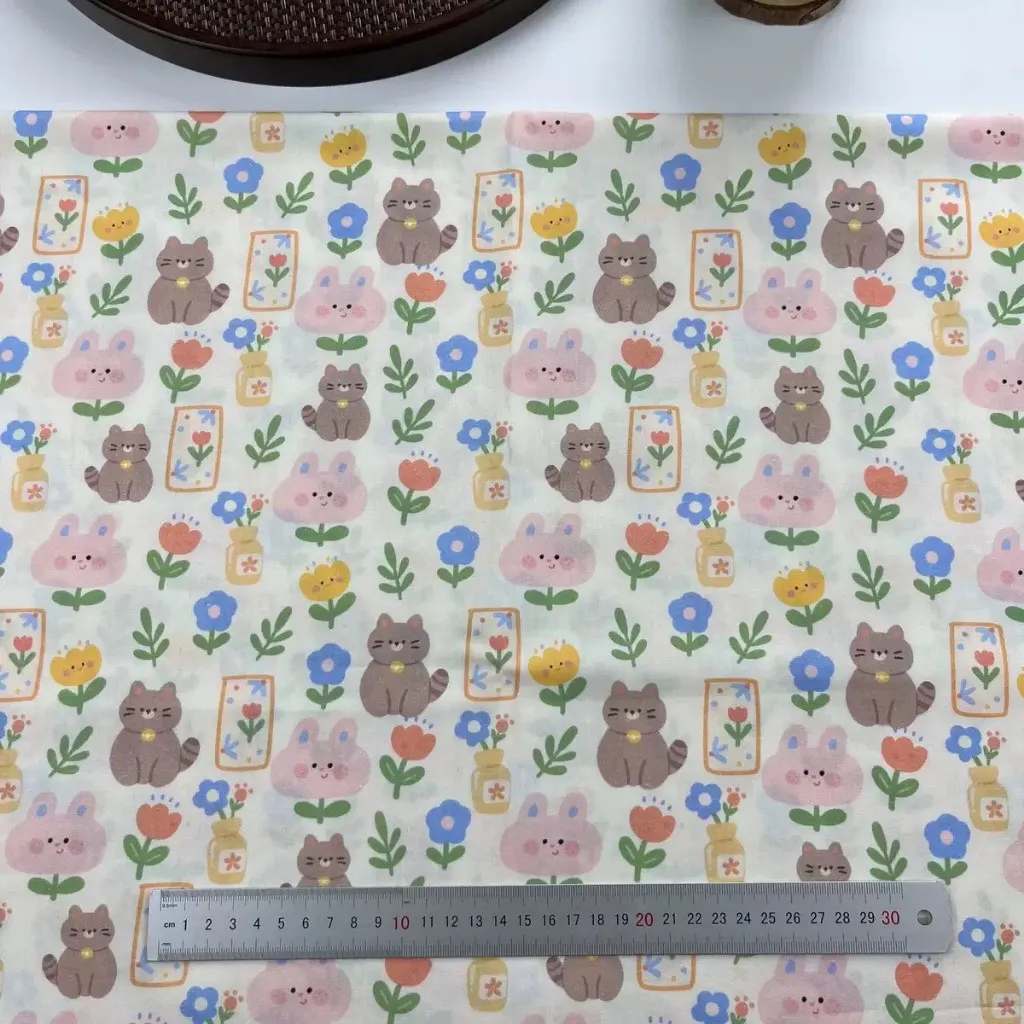 ผ้าคอตตอน 100% cotton poplin  ตัดขายเป็นเมตร หน้ากว้าง 145 เซนติเมตร ลาย Meaow meaow รูปที่ 2