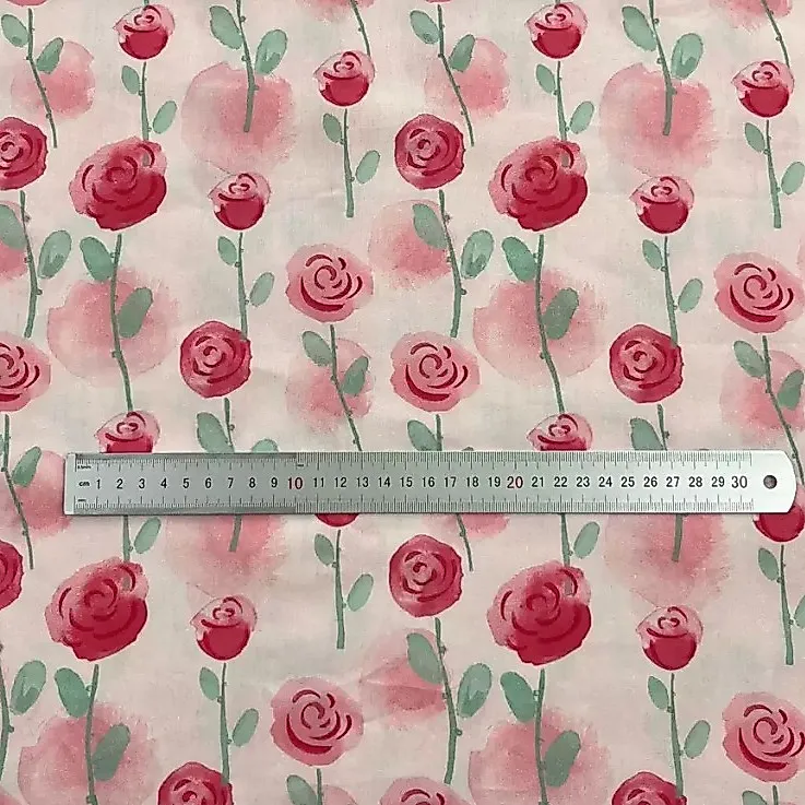 ผ้าคอตตอน 100% cotton poplin  ตัดขายเป็นเมตร หน้ากว้าง 145 เซนติเมตร ลายกุหลาบแดงพื้นชมพู รูปที่ 5