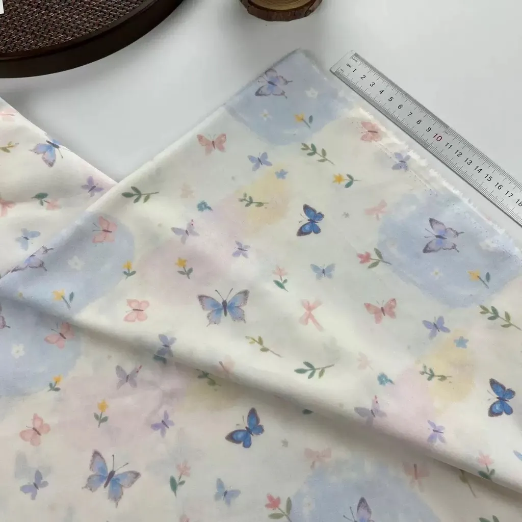 ผ้าคอตตอน 100% cotton poplin  ตัดขายเป็นเมตร หน้ากว้าง 145 เซนติเมตร ลาย ผีเสื้อสีฟ้า รูปที่ 4