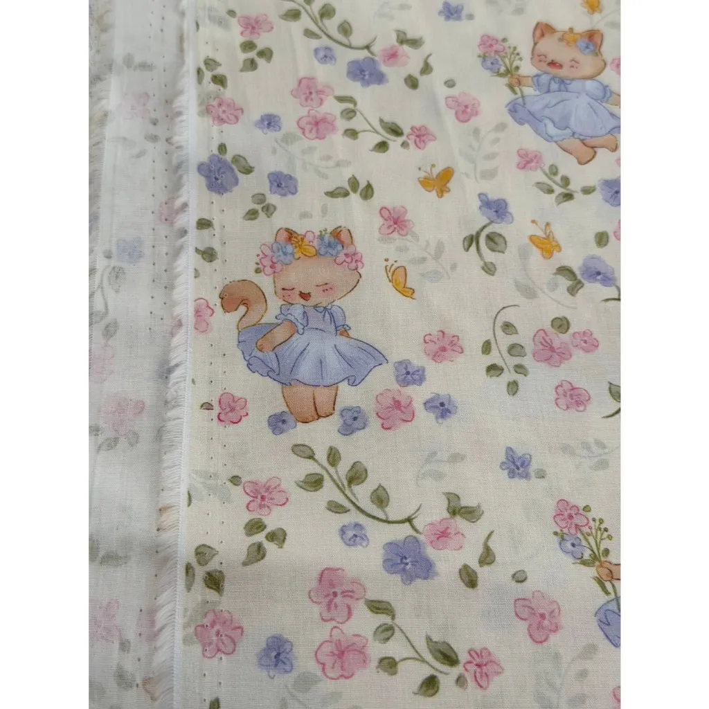 ผ้าคอตตอน 100% cotton poplin  ตัดขายเป็นเมตร หน้ากว้าง 145 เซนติเมตร พิมพ์ลายแมวในสวนดอกไม้ รูปที่ 9